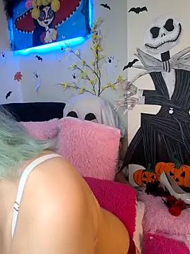 NaomiShimizu online show from 10/29/25, 09:38