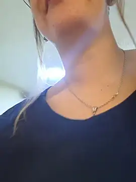 NaomiShimizu online show from 04/11/26, 07:51