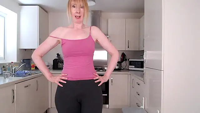 Snapshot of British_Goddess_Anna chatting on 07/18/26, 08:07 British Goddess Anna online show from 07/18/26, 08:07