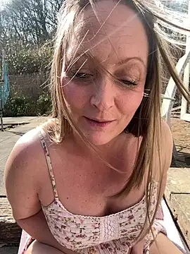 HoneyBluex online show from 03/05/26, 12:34