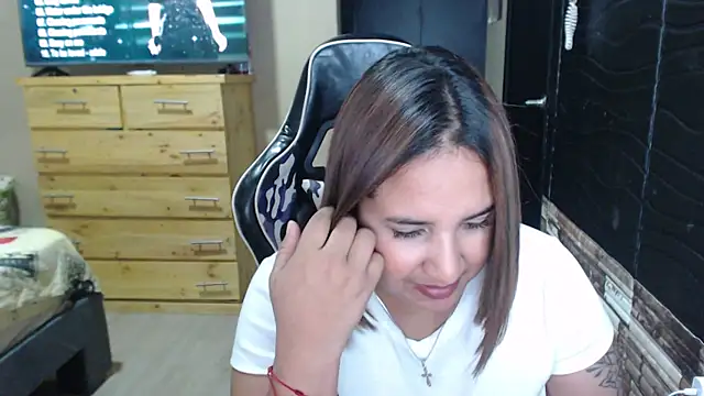 Snapshot of KathyHardcore69 chatting on 03/02/26, 05:19 KathyHardcore69 online show from 03/02/26, 05:19