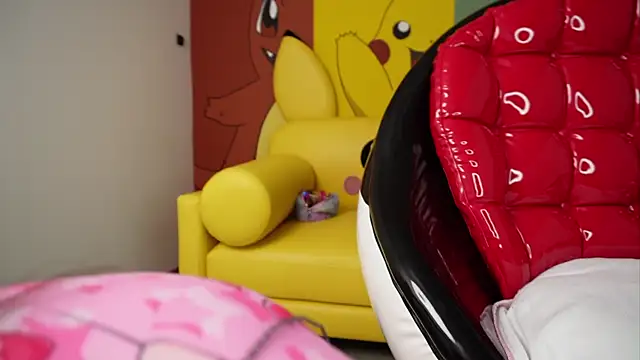 miss  pamela online show from 11/08/25, 11:10