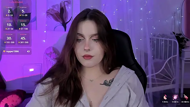 CoralineKeyns online show from 02/14/25, 08:42