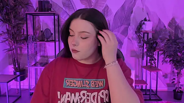 CoralineKeyns online show from 10/10/25, 04:11