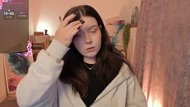 CoralineKeyns online show from 10/22/25, 05:19