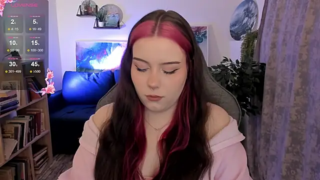 CoralineKeyns online show from 04/07/26, 05:41