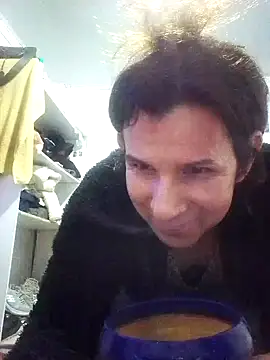 Cameron puppy online show from 02/28/25, 02:42