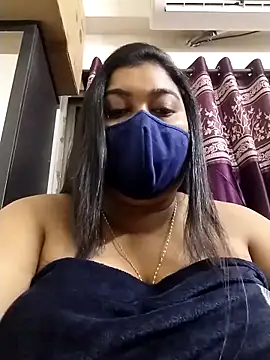 indianlisa5 online show from 09/18/25, 11:29