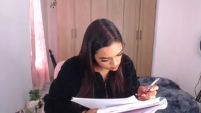 fairylatin222 online show from 02/09/25, 03:23