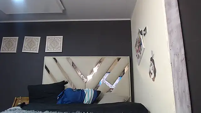 fairylatin222 online show from 04/11/26, 11:25