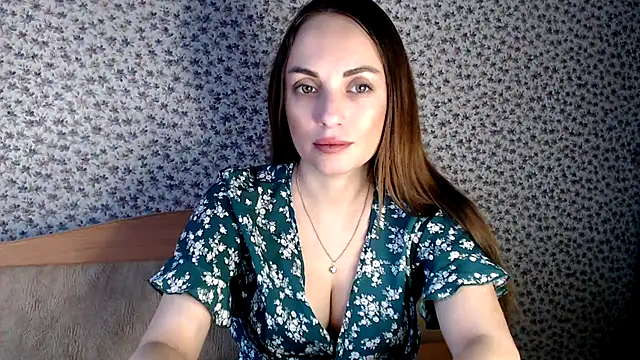 Snapshot of Tinadream20 chatting on 11/12/25, 07:42 Tinadream20 online show from 11/12/25, 07:42