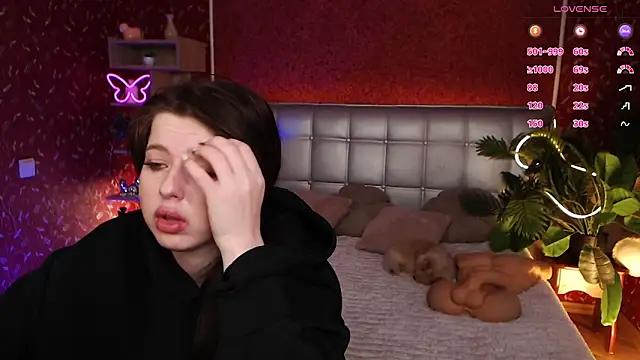 JulieHeets online show from 01/24/25, 08:44