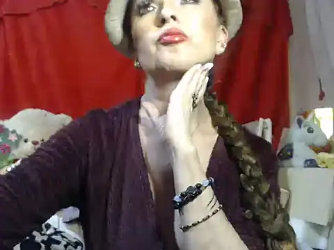 hottieperla online show from 12/04/25, 07:00