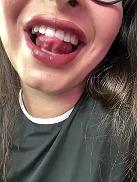 adara lennox online show from 02/07/26, 08:23