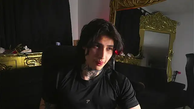 dantecoppolaa  online show from 01/15/25, 11:51