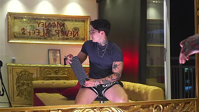 dantecoppolaa  online show from 02/19/26, 01:12