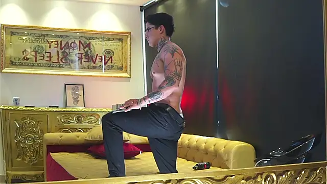 dantecoppolaa  online show from 03/02/26, 08:04