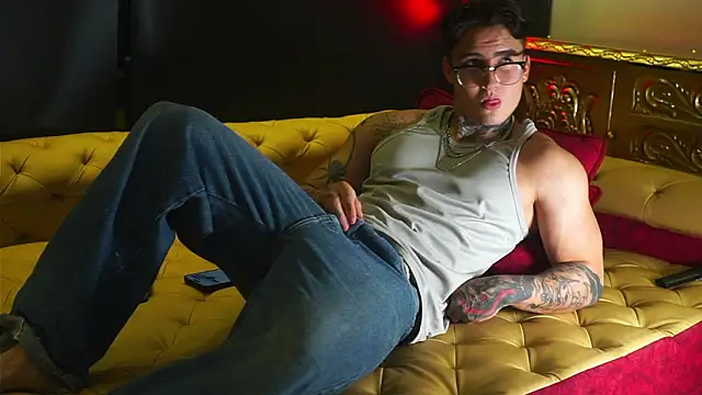 dantecoppolaa  online show from 03/26/26, 11:43