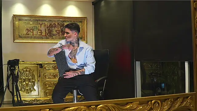 dantecoppolaa  online show from 07/12/26, 11:40
