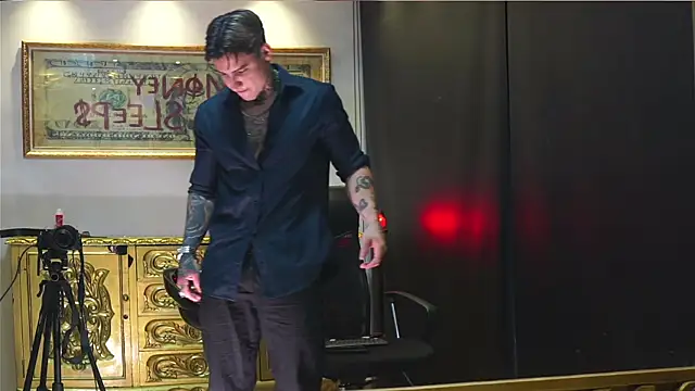 dantecoppolaa  online show from 07/28/26, 11:48