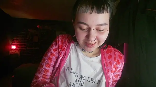 MoorderxDoll online show from 01/06/25, 09:32