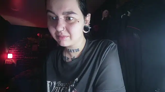 MoorderxDoll online show from 02/14/25, 09:10