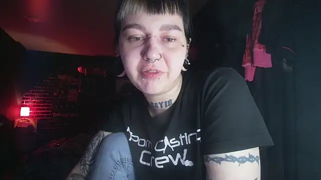 MoorderxDoll online show from 03/16/25, 12:00