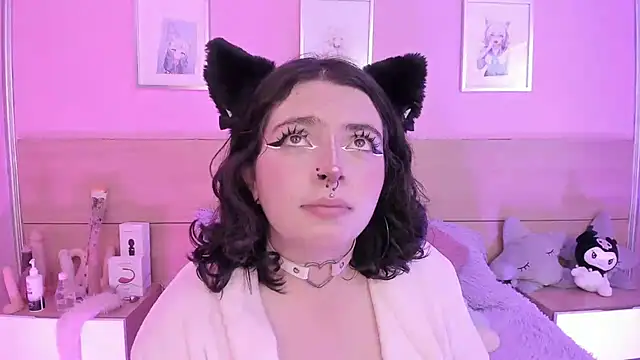 Snapshot of Sachi_Meow chatting on 03/10/25, 10:15 Sachi Meow online show from 03/10/25, 10:15