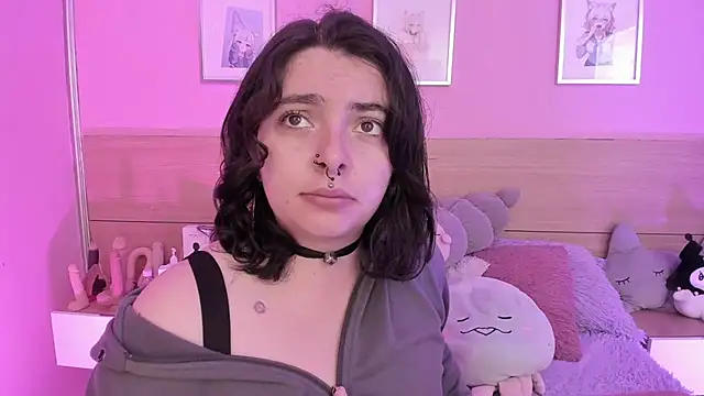 Snapshot of Sachi_Meow chatting on 03/15/25, 11:40 Sachi Meow online show from 03/15/25, 11:40