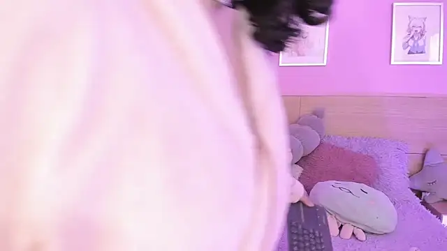 Snapshot of Sachi_Meow chatting on 03/19/25, 06:44 Sachi Meow online show from 03/19/25, 06:44