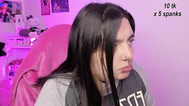 Snapshot of Sachi_Meow chatting on 10/18/25, 10:49 Sachi Meow online show from 10/18/25, 10:49