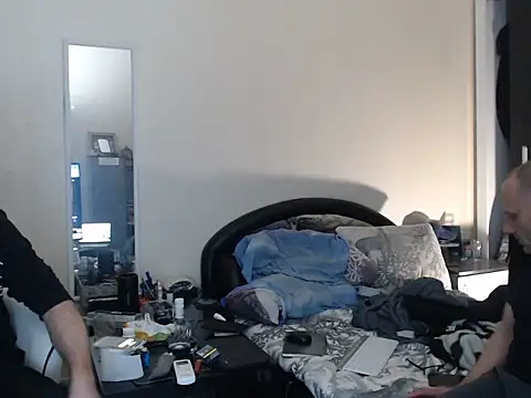 Terizizz online show from 04/15/26, 07:58