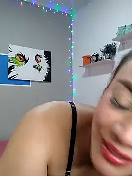 Snapshot of LuCKy_JoK chatting on 12/04/24, 01:31 LuCKy JoK online show from 12/04/24, 01:31