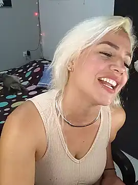 Snapshot of LuCKy_JoK chatting on 01/23/25, 03:43 LuCKy JoK online show from 01/23/25, 03:43