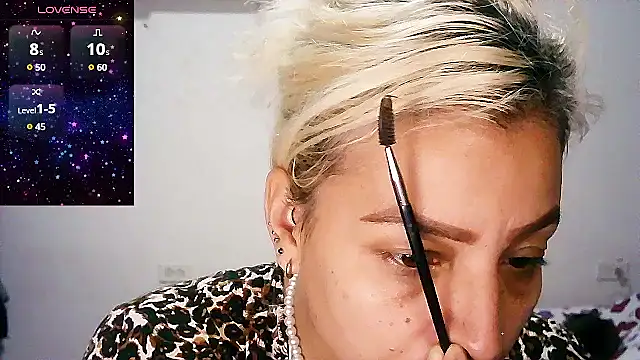 Snapshot of LuCKy_JoK chatting on 03/03/25, 01:42 LuCKy JoK online show from 03/03/25, 01:42