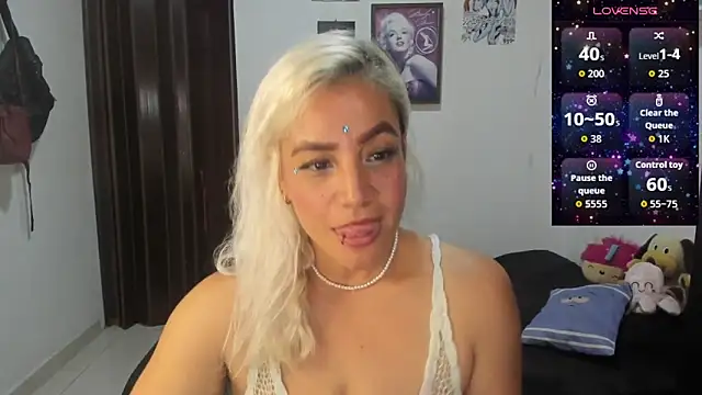 Snapshot of LuCKy_JoK chatting on 09/11/25, 07:58 LuCKy JoK online show from 09/11/25, 07:58