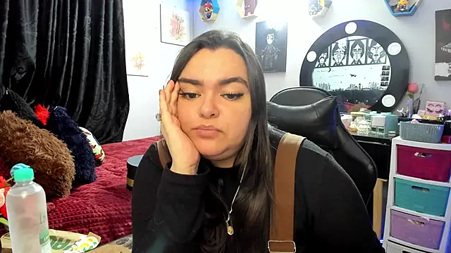 Luise Meyrink online show from 02/06/26, 02:27