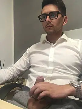 masterboss  online show from 06/12/26, 11:42