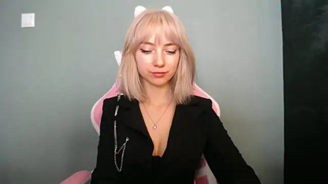 LuciaYoung online show from 03/21/26, 07:57