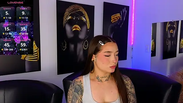  brenna hanson online show from 02/14/25, 07:02