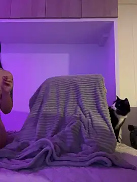 aangie  uwu online show from 12/31/24, 11:06