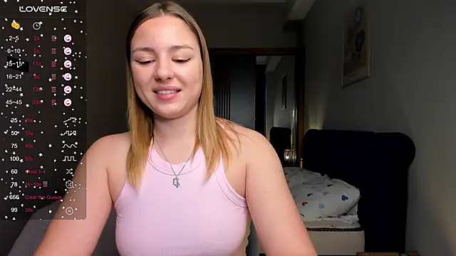 ThreeshaWhite online show from 03/23/25, 04:49