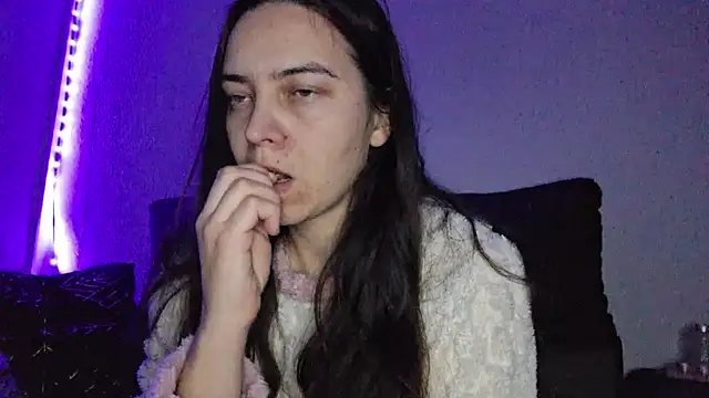 Cyndee Winter online show from 12/17/24, 11:27