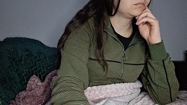 Cyndee Winter online show from 03/04/25, 05:45