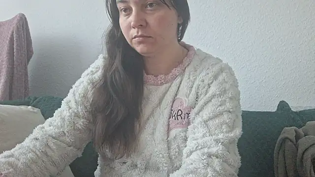 Cyndee Winter online show from 10/15/25, 07:52