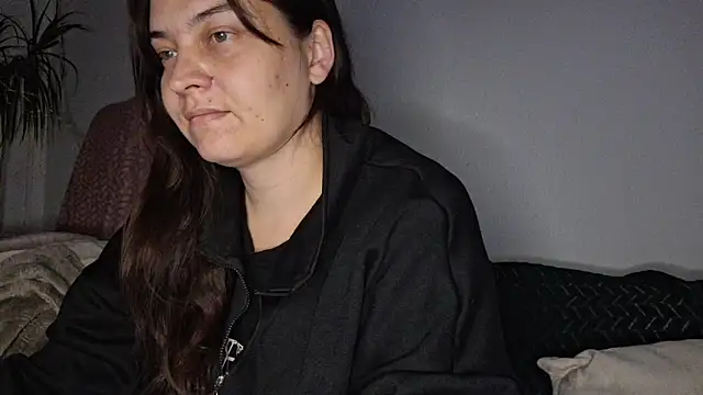 Cyndee Winter online show from 10/16/25, 06:09