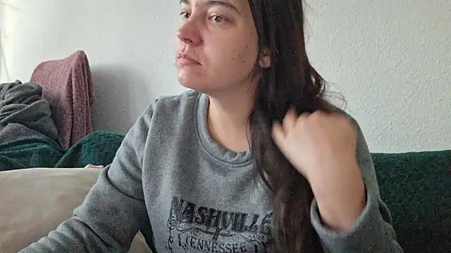 Cyndee Winter online show from 10/18/25, 03:46