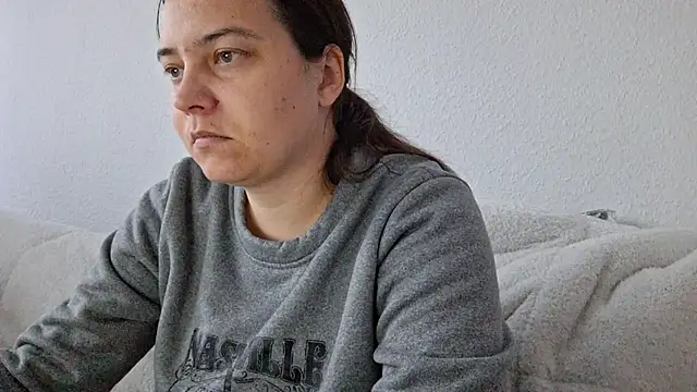 Cyndee Winter online show from 10/25/25, 02:24