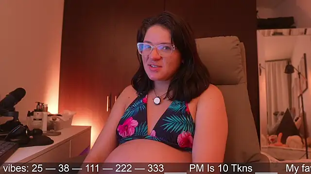 Anah s online show from 04/21/26, 02:51