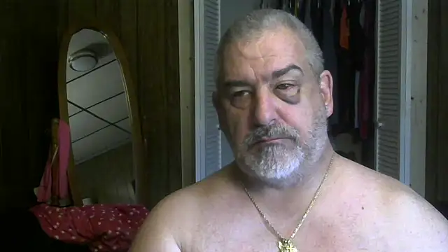 Snapshot of fire193 chatting on 12/19/25, 05:09 fire193 online show from 12/19/25, 05:09